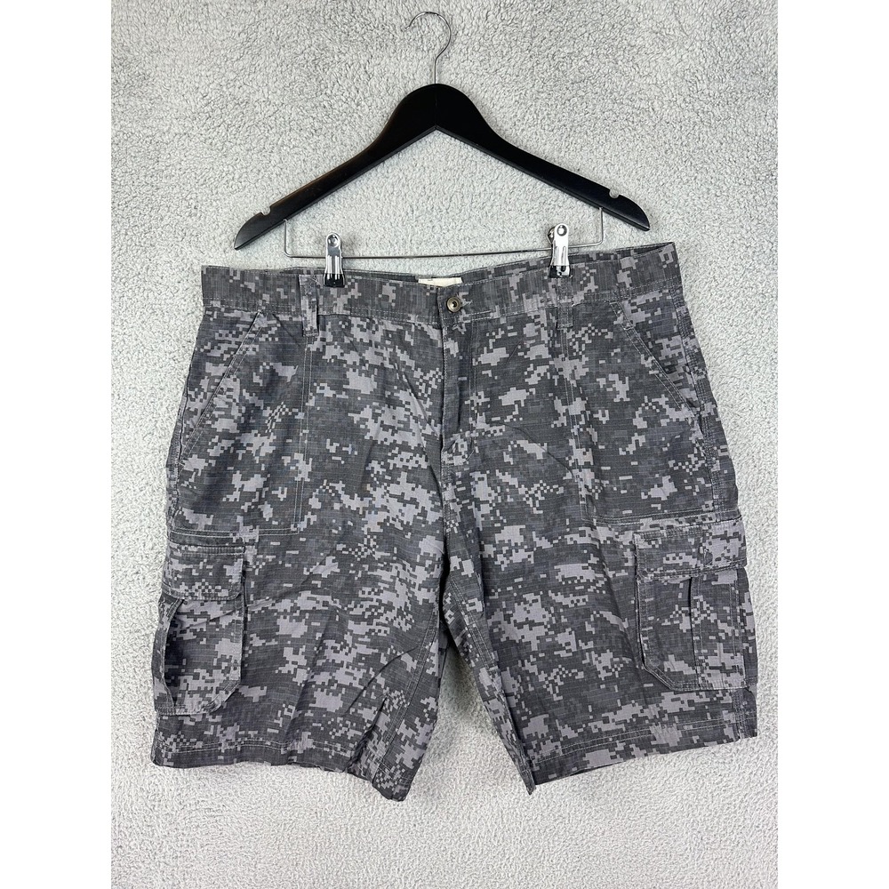 Field & Stream Shorts Mens 40 Gray Digital Camo Cargo Ripstop Cotton Outdoor Men